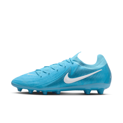 Nike Phantom GX 2 Pro AG Low Top Soccer Cleats. Nike